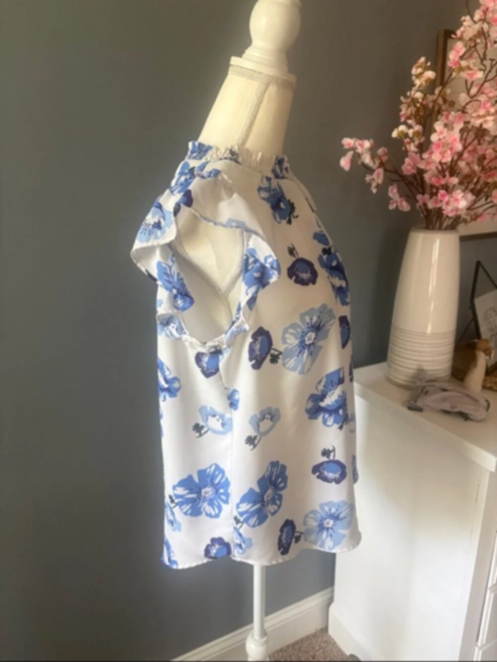 LOFT Blue Ruffled Sleeveless Blouse with Bib Collar - Picture 5 of 8